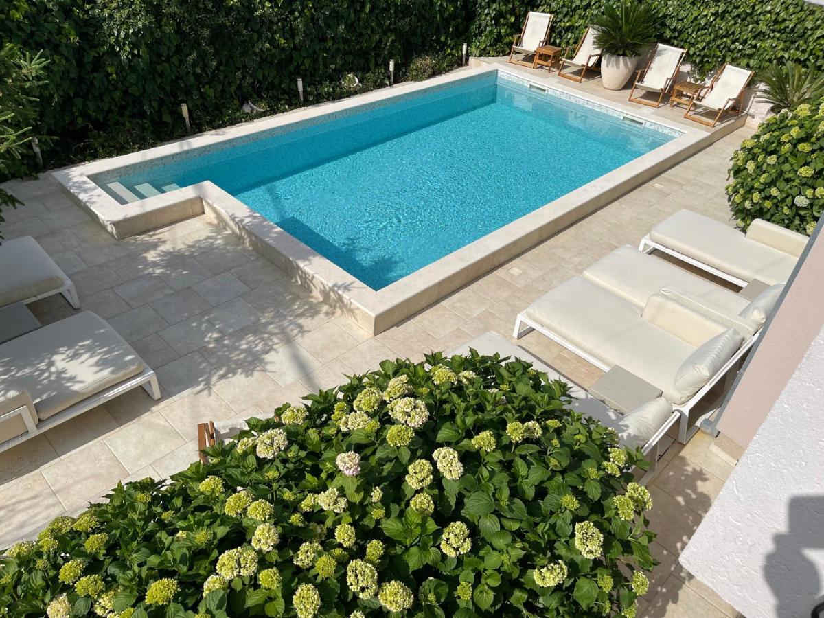 Apartments Pean Tivat Exterior foto