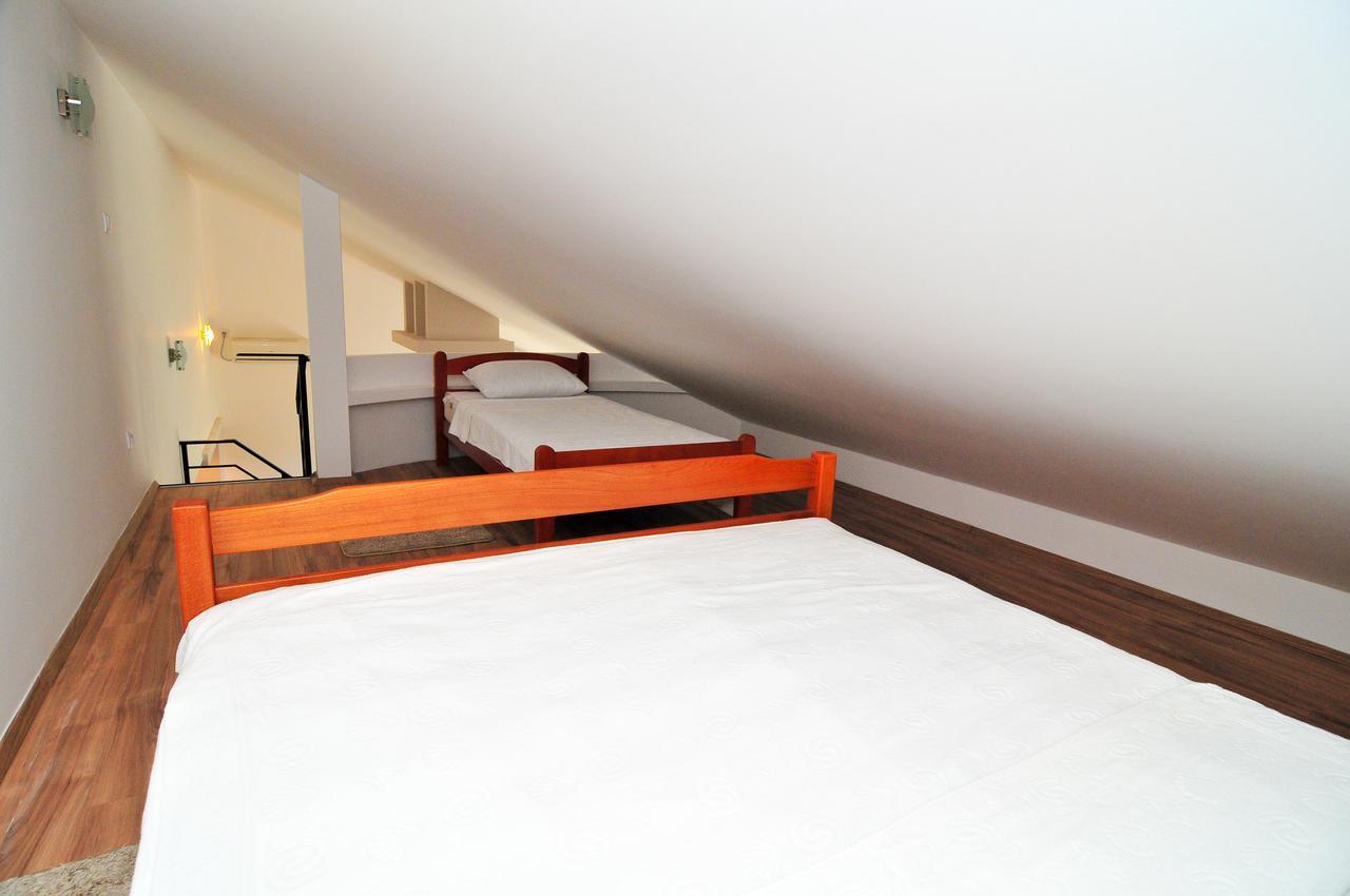 Apartments Pean Tivat Exterior foto
